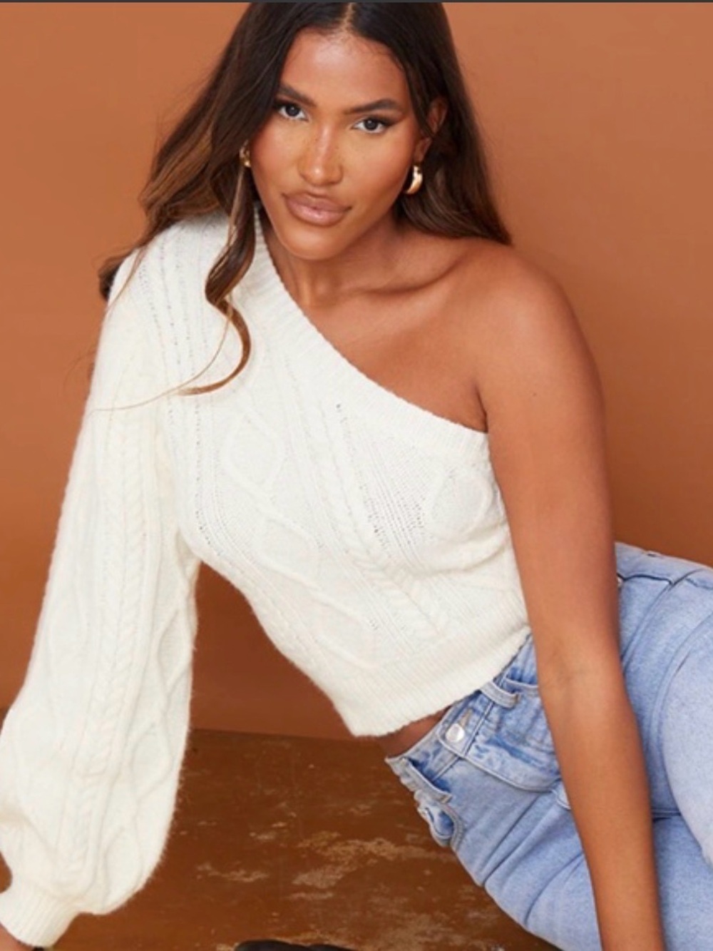 **NWT** PrettyLittleThing - One Shoulder Crème Sweater